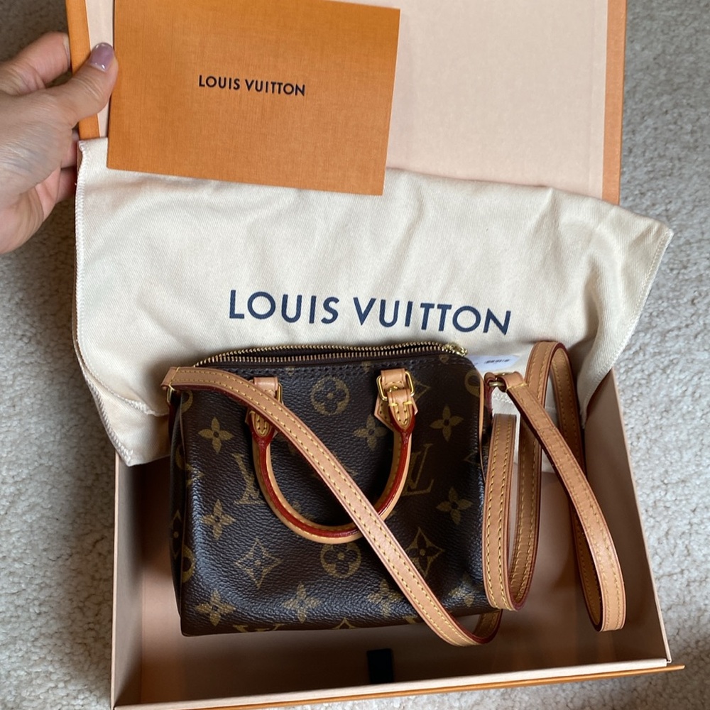 💯% AUTHENTIC LV Monogram nano speedy bag